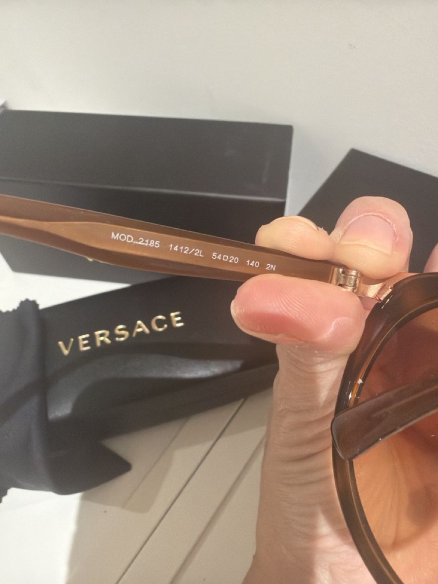Versace Occhiali & Lenti: Versace Sunglasses brown with discrete logos – Usato da Zürich venduto da maricampos 3