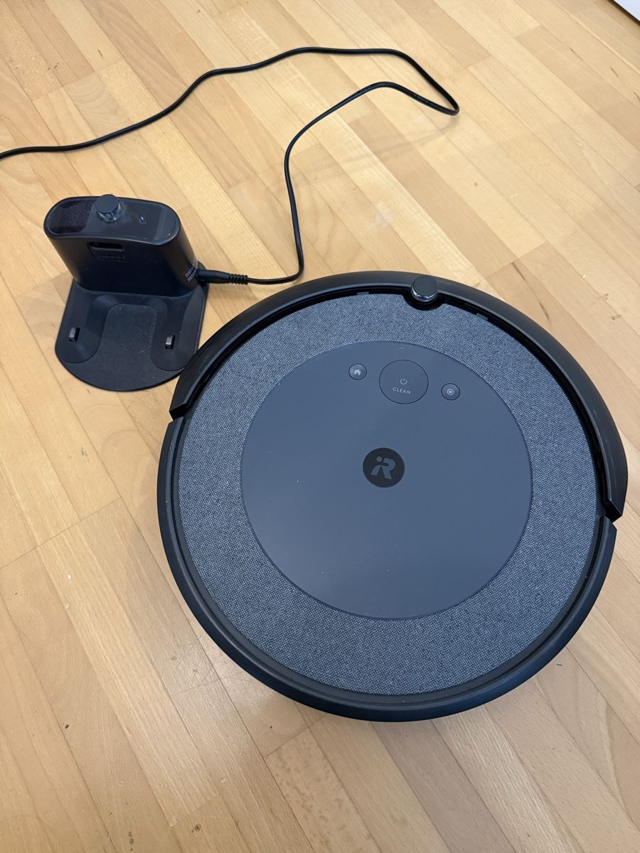 Irobot Aspirapolveri & Accessori: iRobot Roomba i3 Saugroboter – Usato da Seuzach venduto da lenu01 2