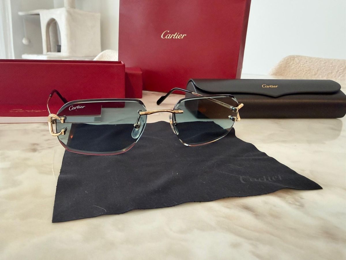 Cartier Occhiali & Lenti: Lunettes Cartier eyewear – Nuovo e nell'imballaggio originale da Genève venduto da que_r86j