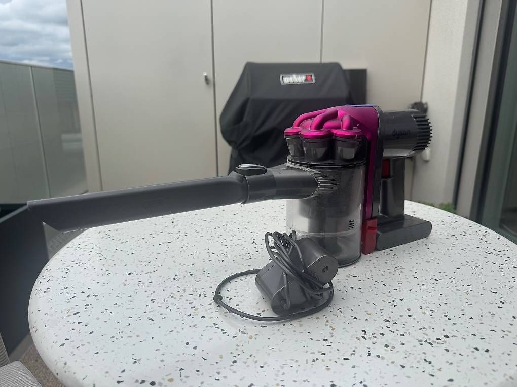 Dyson Aspirapolveri & Accessori: Dyson DC34 Handstaubsauger – Usato da Brüttisellen venduto da tinaD_ 1