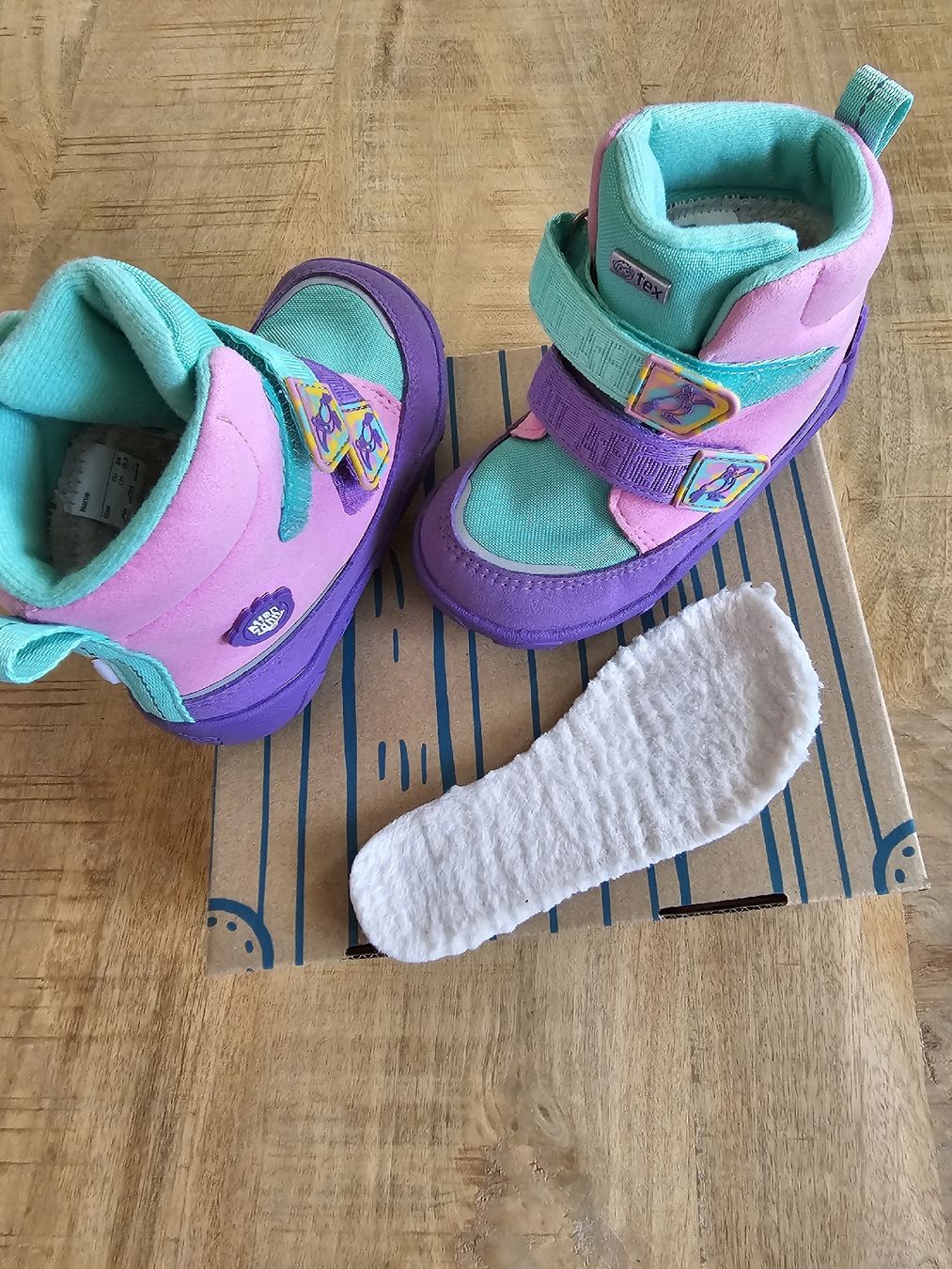 Affenzahn Scarpe per ragazzi: AffenZahn Winterstiefel, Gr. 24 - 2 Mal getragen – Nuovo (secondo la descrizione) da Krattigen venduto da wir_99w5 2