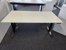 Verstellbarer Schreibtisch, Top Zustand!