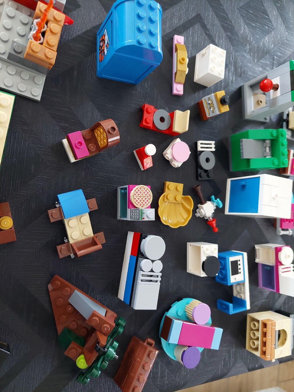 Lego Giocattoli: Div. Lego Friends  Teile  – Usato da Zetzwil venduto da sti_x9xf 6