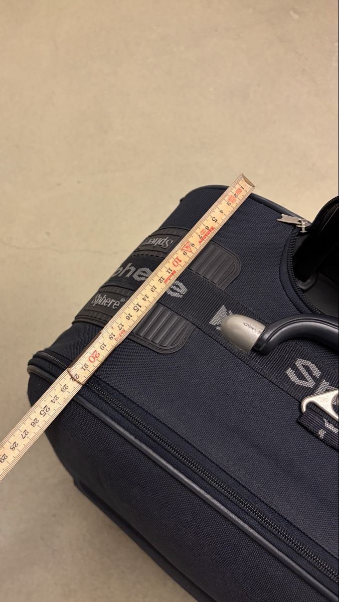 Valises de voyage: 2x Rollkoffer Sphere 62L – D'occasion à Niederlenz par chi_ie_007 3