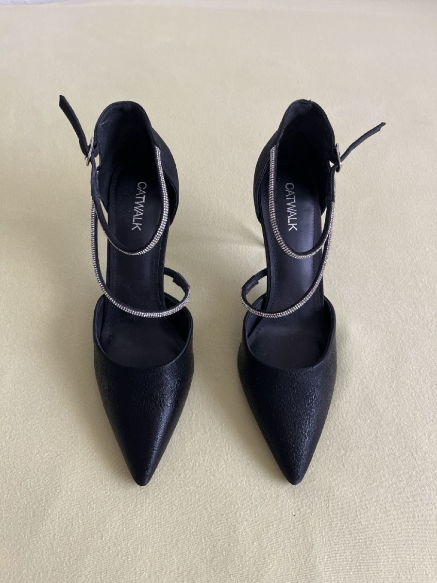 Dosenbach Scarpe da donna: Talons haut noir avec strass – Nuovo (secondo la descrizione) da Genève venduto da giulia_almnn