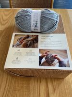 Wolle Häkelset "Mindful Making Kit Moment Zen" grau