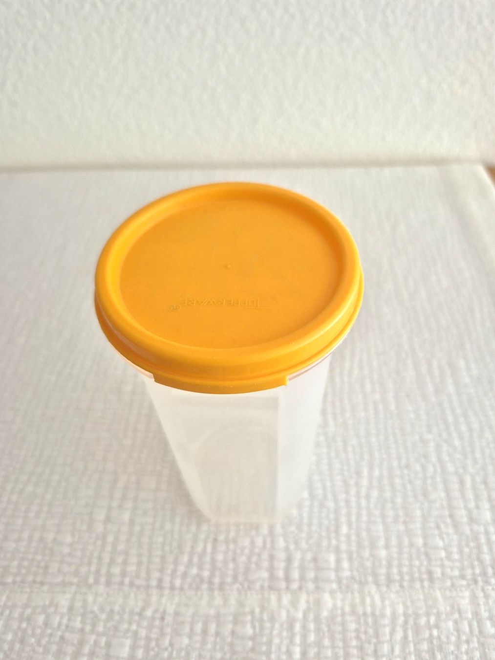 Tupperware Contenitori & Simili: 2 Tupperware Behälter & Mini Gewürzbehälter – Usato da Regensdorf venduto da anna059 5