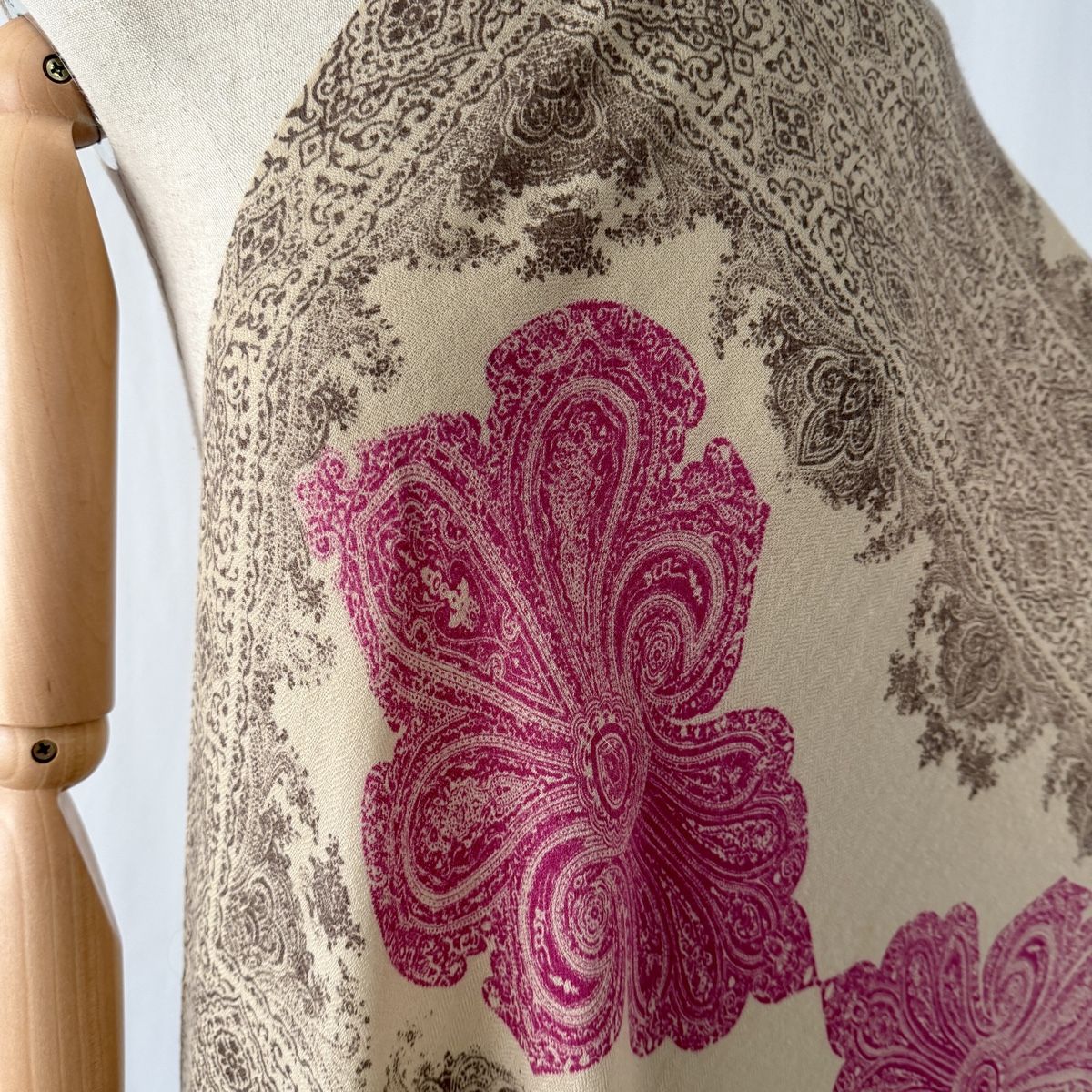 Hemisphere Foulards, Tücher & Schals: HEMISPHERE New Cashmere Scarf – Neu (gemäss Beschreibung) aus Emmen von Colette-Juliette 3