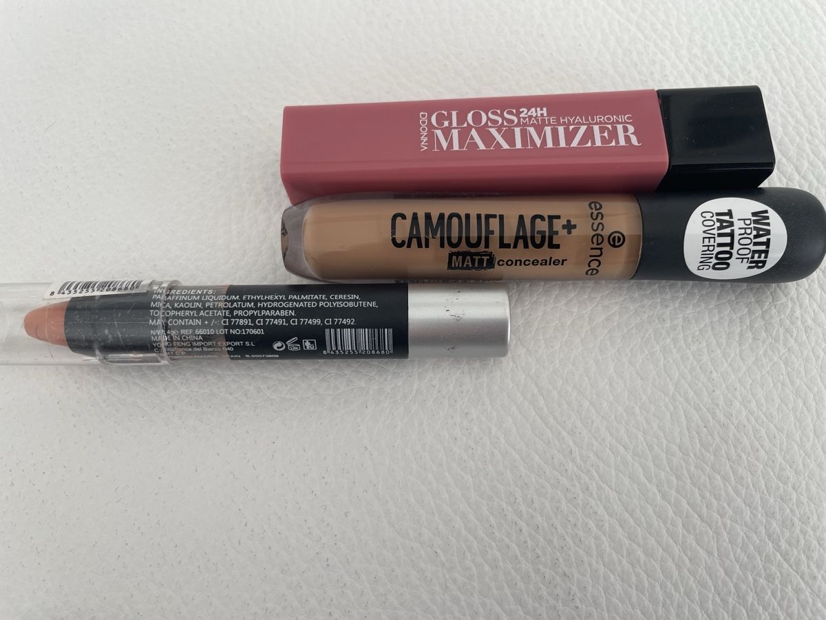 Make-up: Kosmetikpaket 11 Teile – Usato da Rüti ZH venduto da kar_xx9l 2