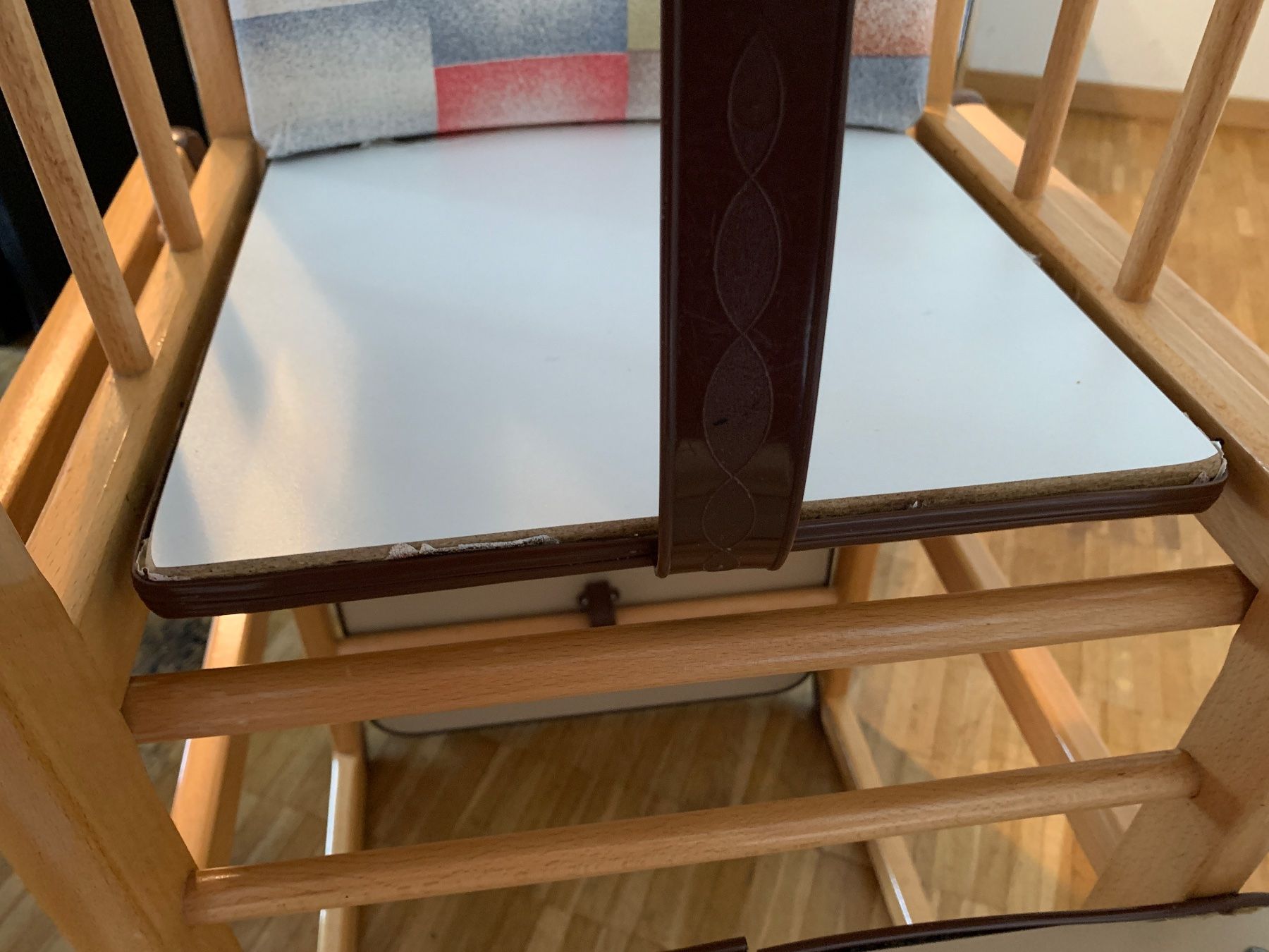 Hochstühle: Kinderstuhl / Hochstuhl mit Tisch – Gebraucht aus Edlibach von RUW19 6