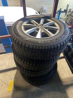 4 roues complètes avec pneus cloutées