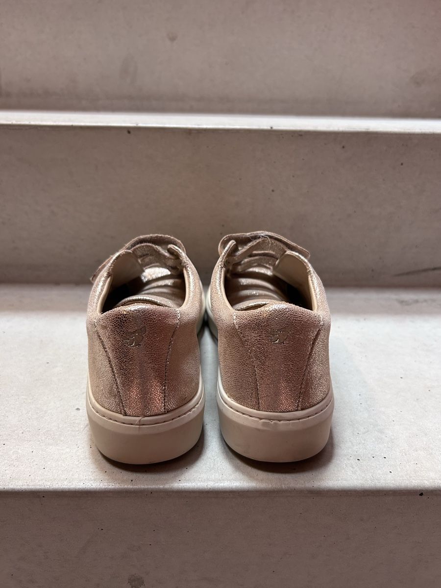 Bobbies Chaussures femmes: Bobbies Paris Sneaker Gold 39 – D'occasion à Winterthur par seri_bo 4