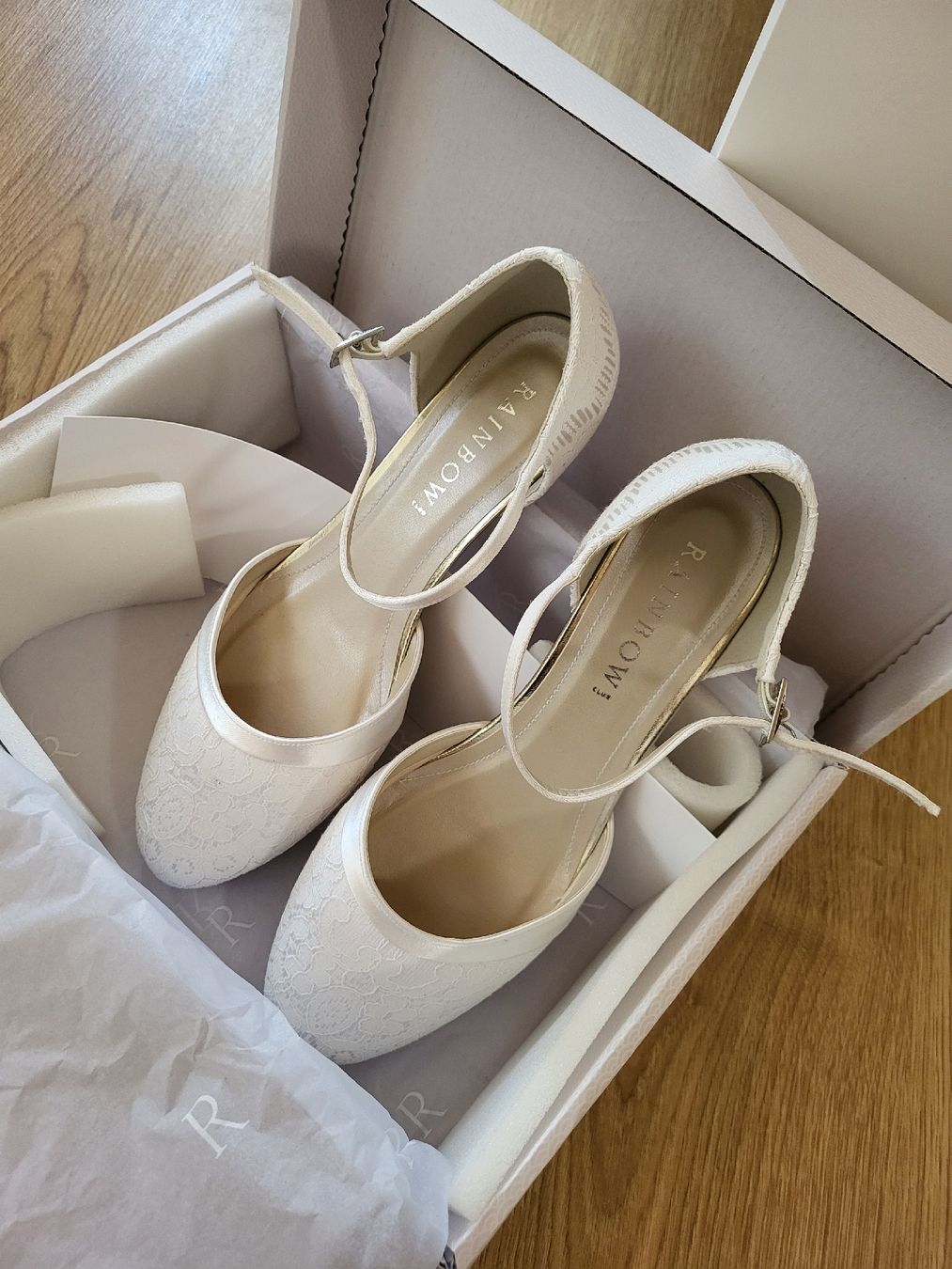 Rainbow Scarpe da donna: Brautschuhe – Nuovo (secondo la descrizione) da Schönenberg ZH venduto da mir_b2yr 1