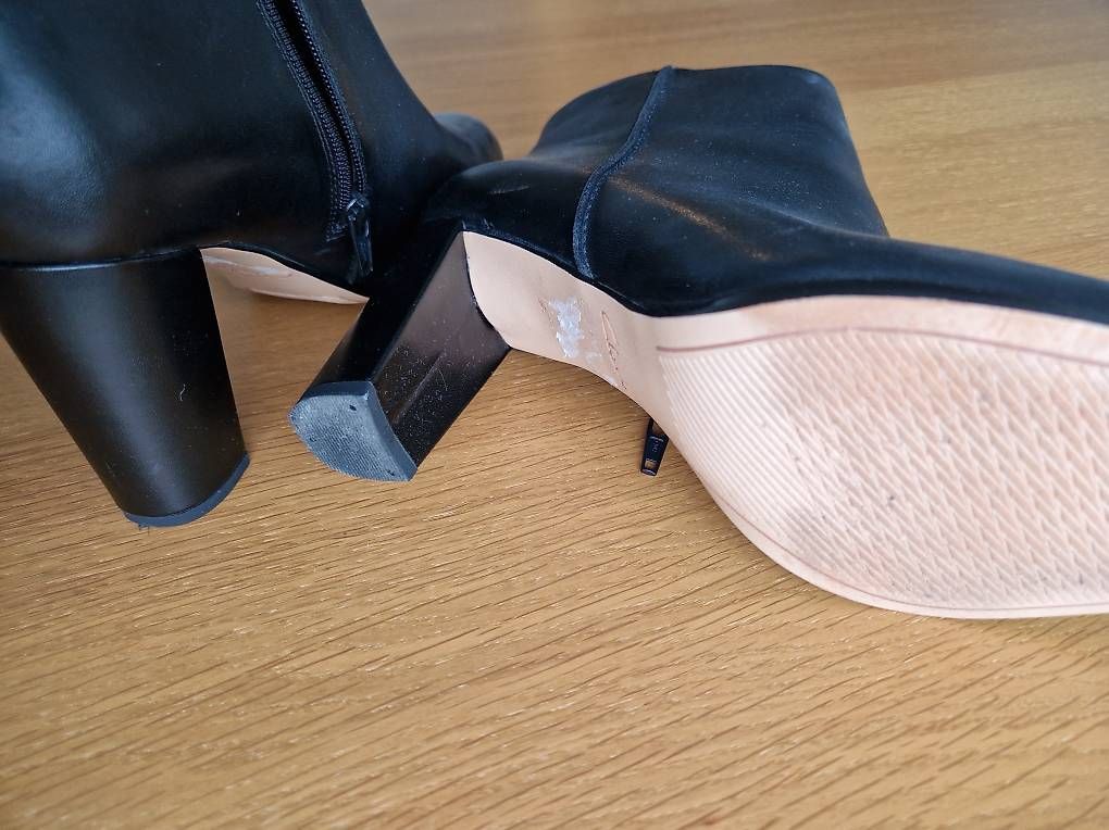 Scarpe da donna: Stiefeletten Clarks, Grösse 40 – Usato da Zürich venduto da _vici_ 1