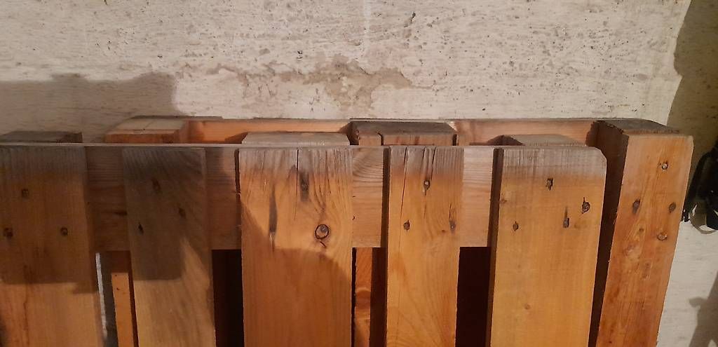 Pallets: Europaletten – Usato da Schaffhausen venduto da ces_wyd6 2