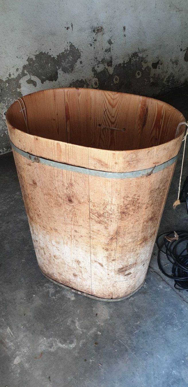 Articoli in legno: Bündner Holzgefäss ca. 1868 – Usato da Malix venduto da ric_nh2y 1