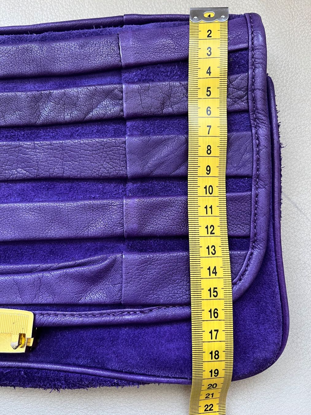 Topshop Borse: Top shop clutch in suede 💜 – Usato da Chêne-Bougeries venduto da Seetooyoo 6