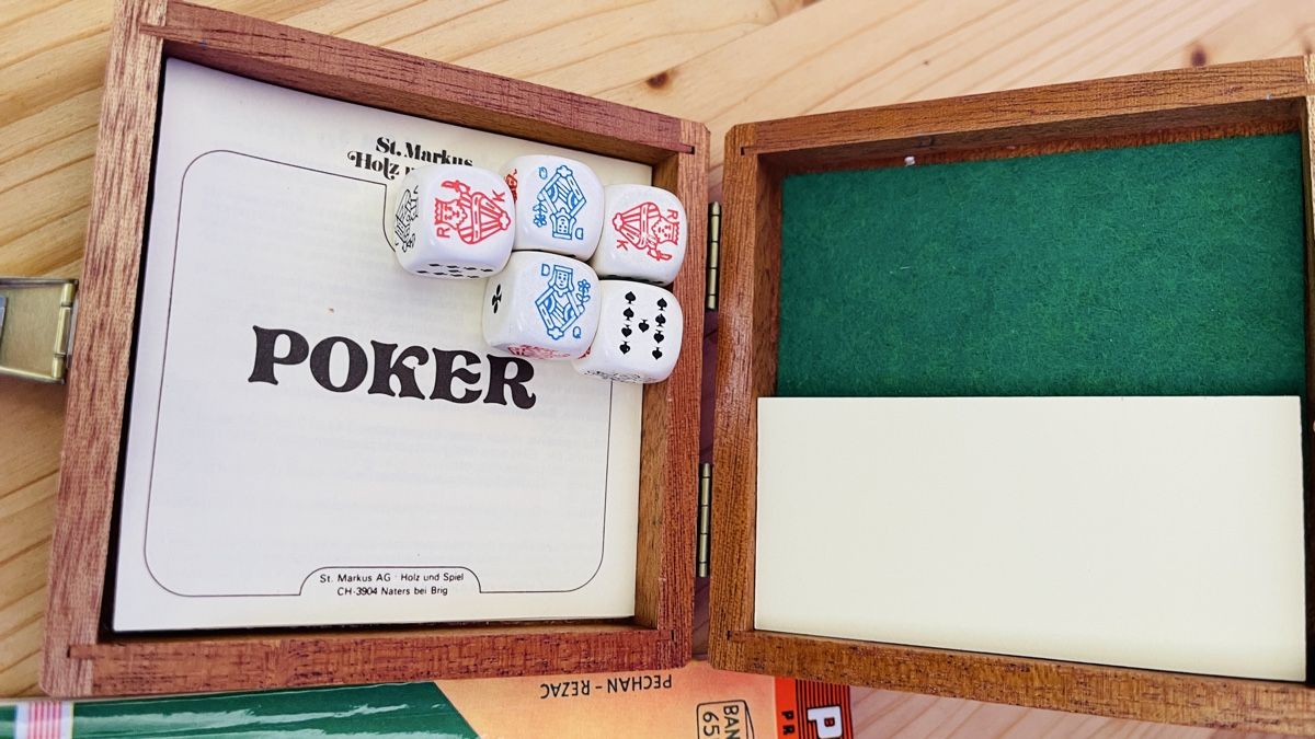 Spiele: Poker Würfel Spiel mit Buch – Gebraucht aus Schönenbuch von hug_f2ny 1