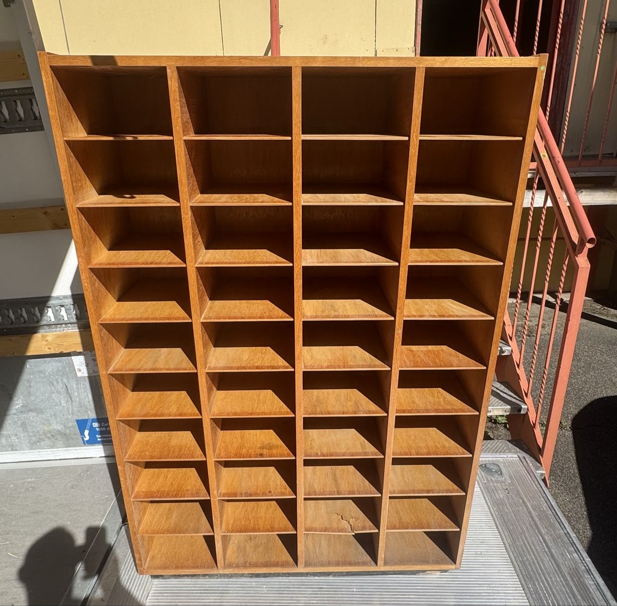 Scaffali: Holz Gestell  – Usato da Schlieren venduto da Freundlich02