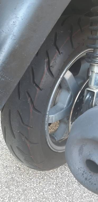 Strada: SUZUKI BURGMAN 150 – Usato da Bellinzona venduto da mal_mb28 3