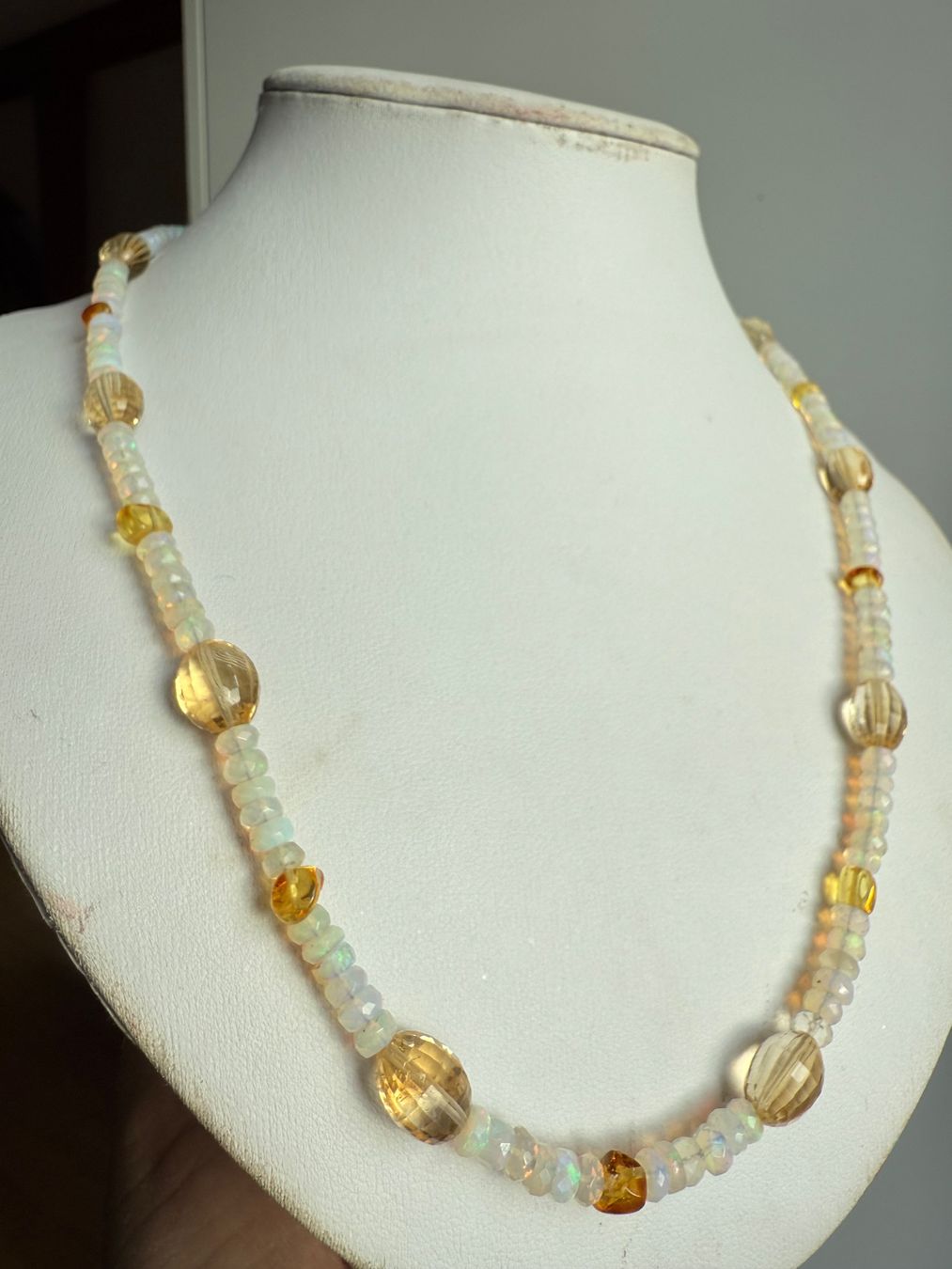 Catenine: Wunderschöne Opal, Citrin, Bernsteinkette NEU – Nuovo e nell'imballaggio originale da Basel venduto da Chili007 2