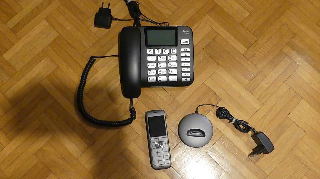 Téléphones: Gigaset Basis- und Mobiltelefon – D'occasion à Rubigen par zum_cm75