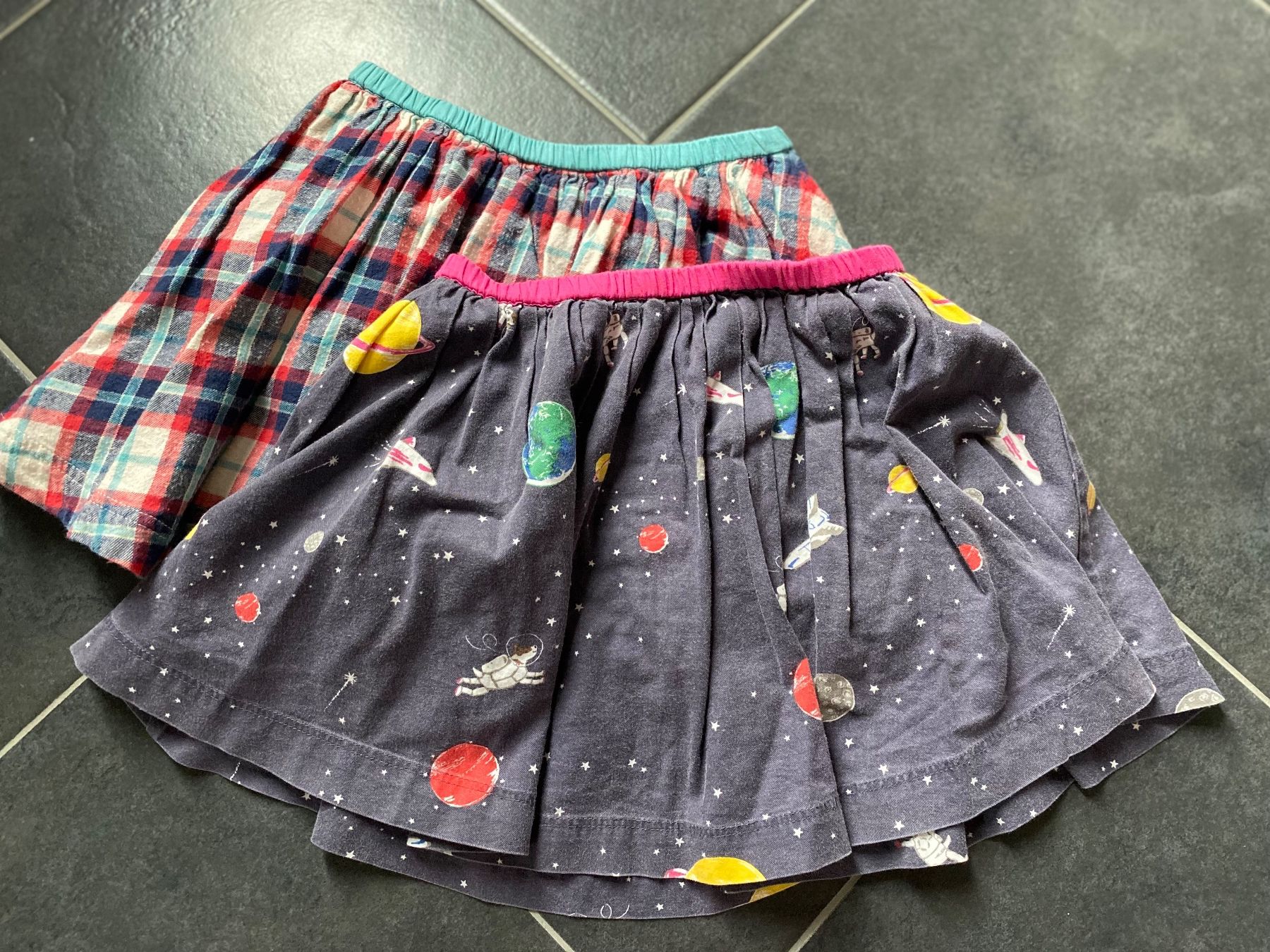 Mini Boden Lotti & Set di vestiti: 2 Röckli Mini Boden, Gr. 92/98/104 – Nuovo (secondo la descrizione) da Summaprada venduto da hirschuh506