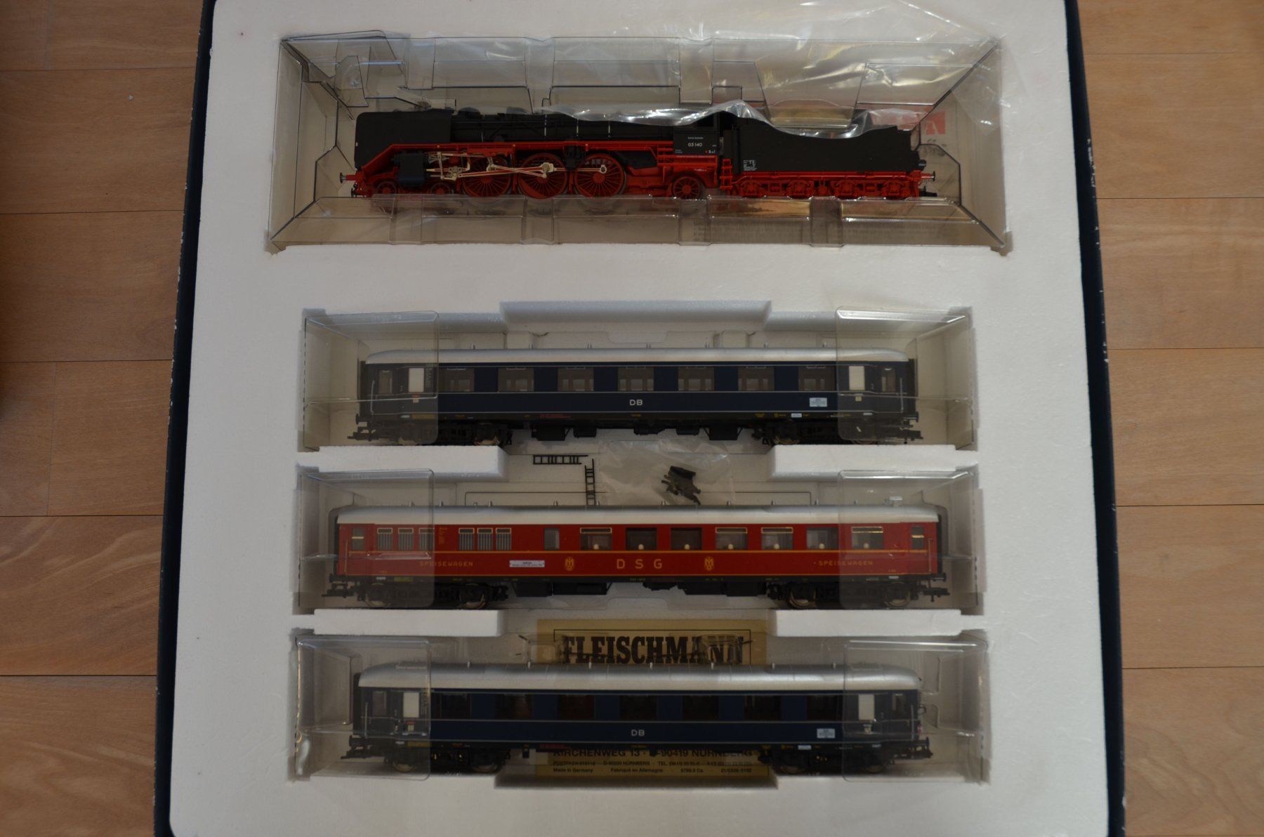 Fleischmann Modellini di ferrovie: Fleischmann 4894 - F-Zug "Gambrinus" – Usato da Cavardiras venduto da WaschBaer56 1