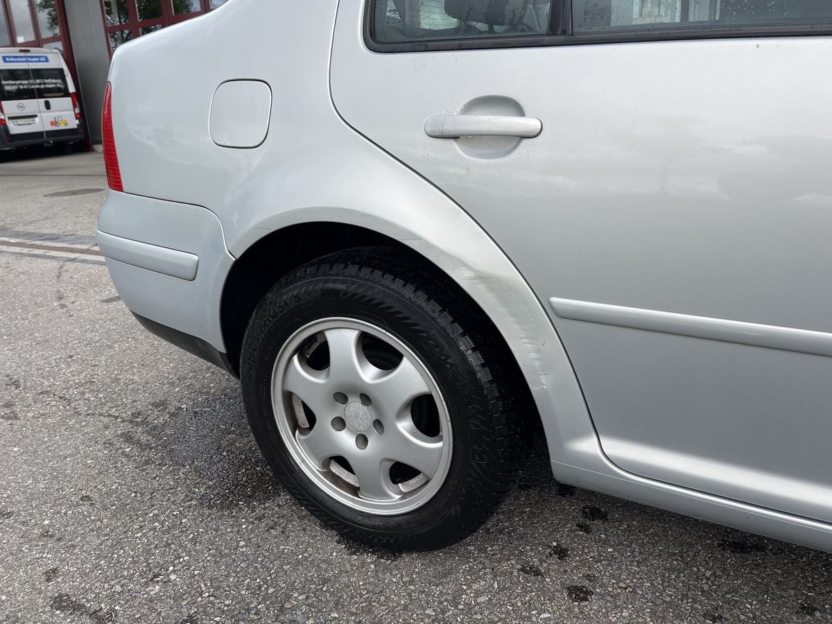 VW Autos: VW BORA V5 AUTOMAT – D'occasion à Spiez par bertula 8