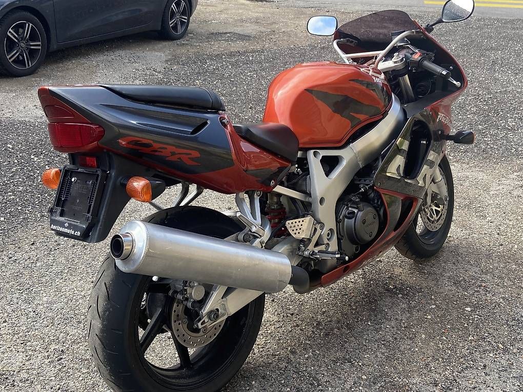 Strada: Honda CBR RR 900 fireblade – Usato da Le Noirmont venduto da Leszukis 3