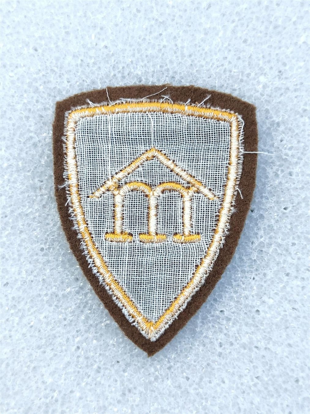 Schweizer Armee Placchette & Badge: Abzeichen Materialdienstes Ord. 1949, Variante 1 – Usato da Bauma venduto da SwissMilitaria 1