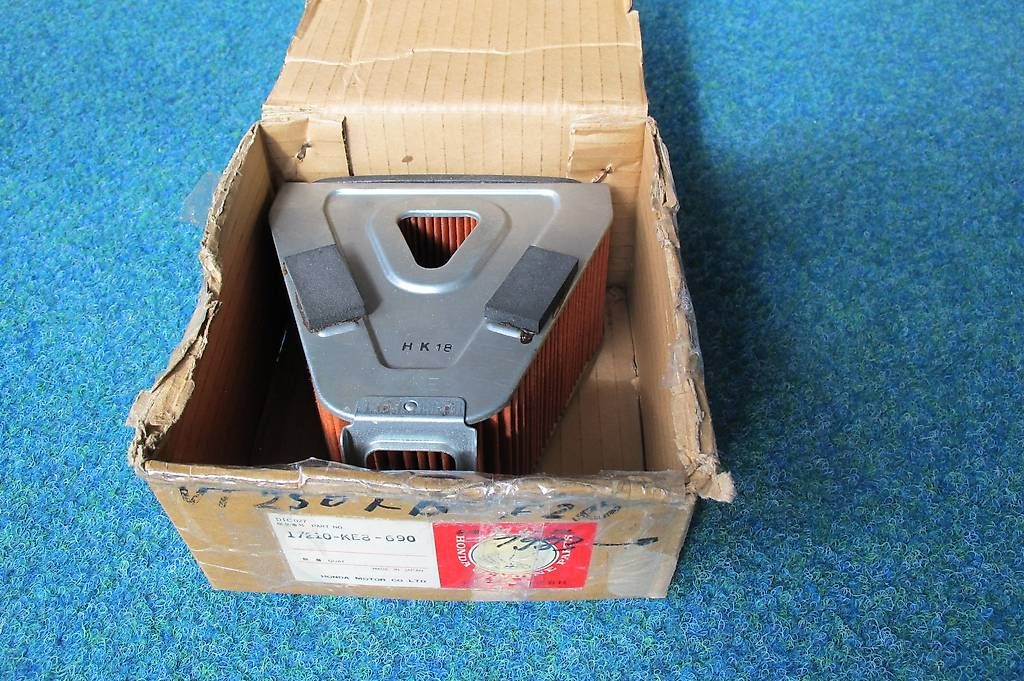 Honda Tutti i ricambio per moto: Honda VT250 Luftfilter NEU – Usato da Escholzmatt venduto da Rebikeling6182Ematt
