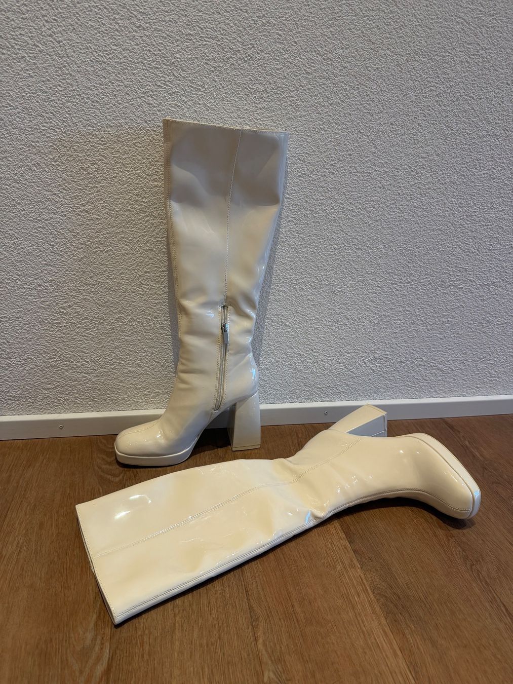 Bershka Scarpe da donna: High Heels (Stiefel) mit Plateauabsatz – Usato da Staufen venduto da am_clothing 2