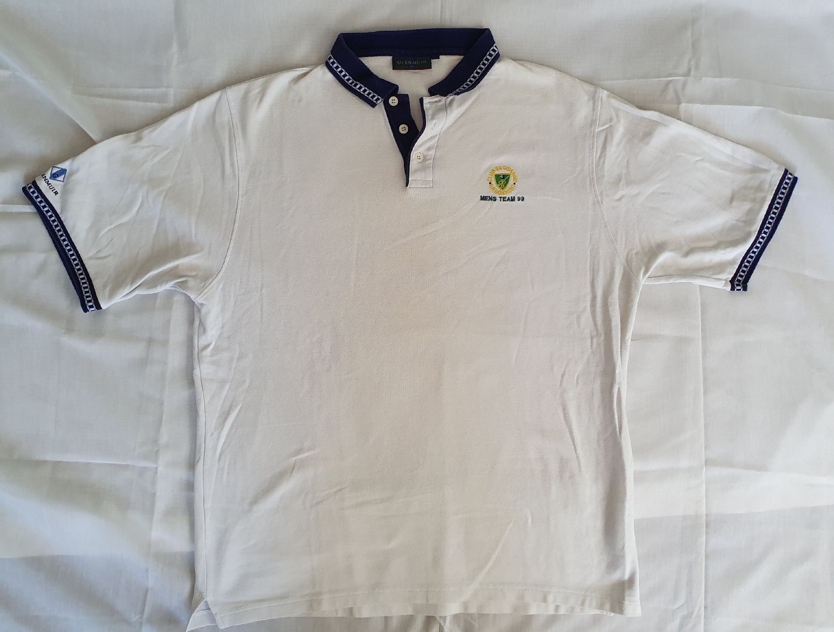 T-shirt: T-shirt/polo de golf – Nuovo (secondo la descrizione) da Le Mont-sur-Lausanne venduto da vda_vrs6