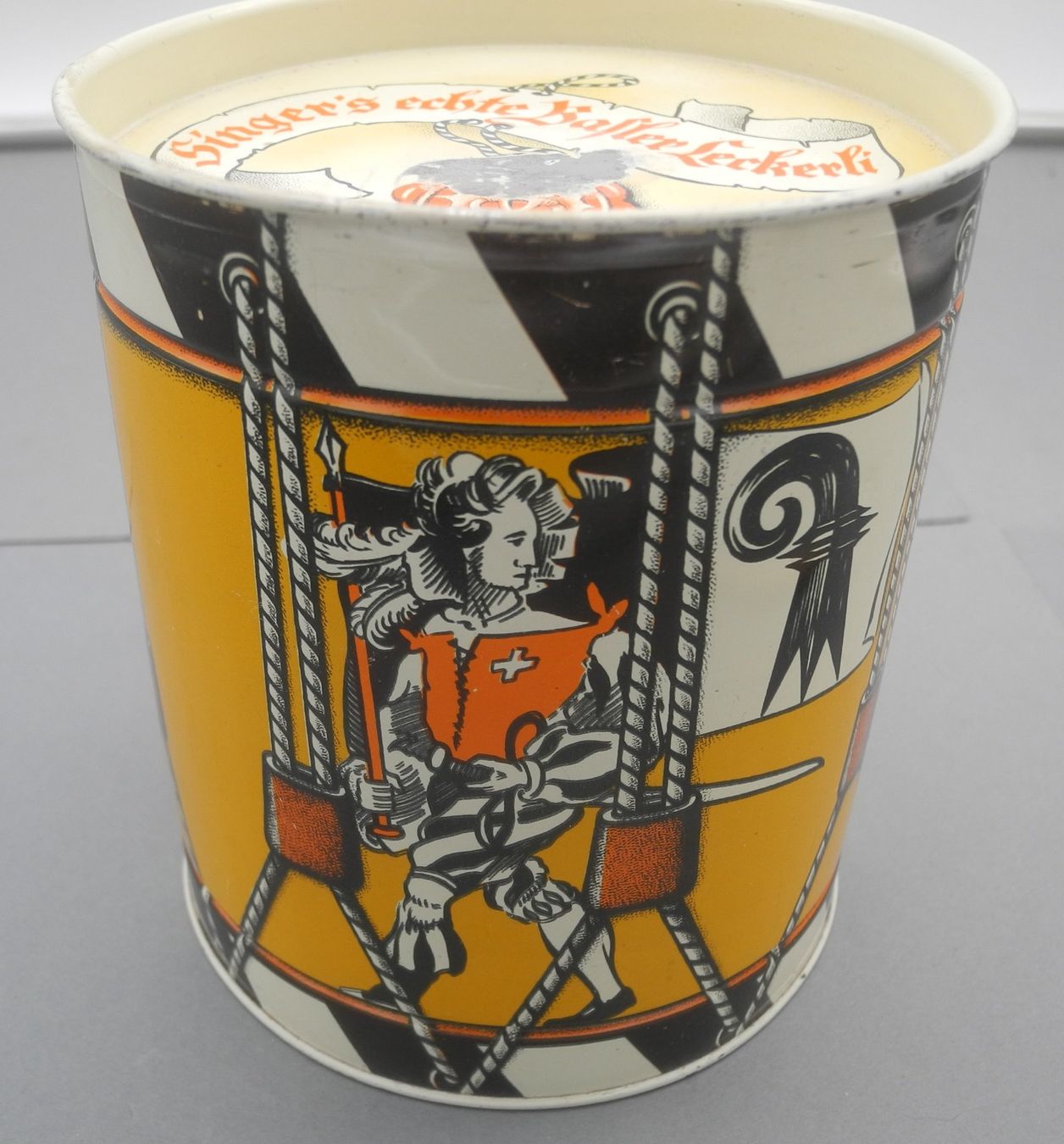 Barattoli: Vintage Singer's echte Basler Leckerli Dose Retro, Nr. 234 – Usato da Kottwil venduto da Crazyrolf 1