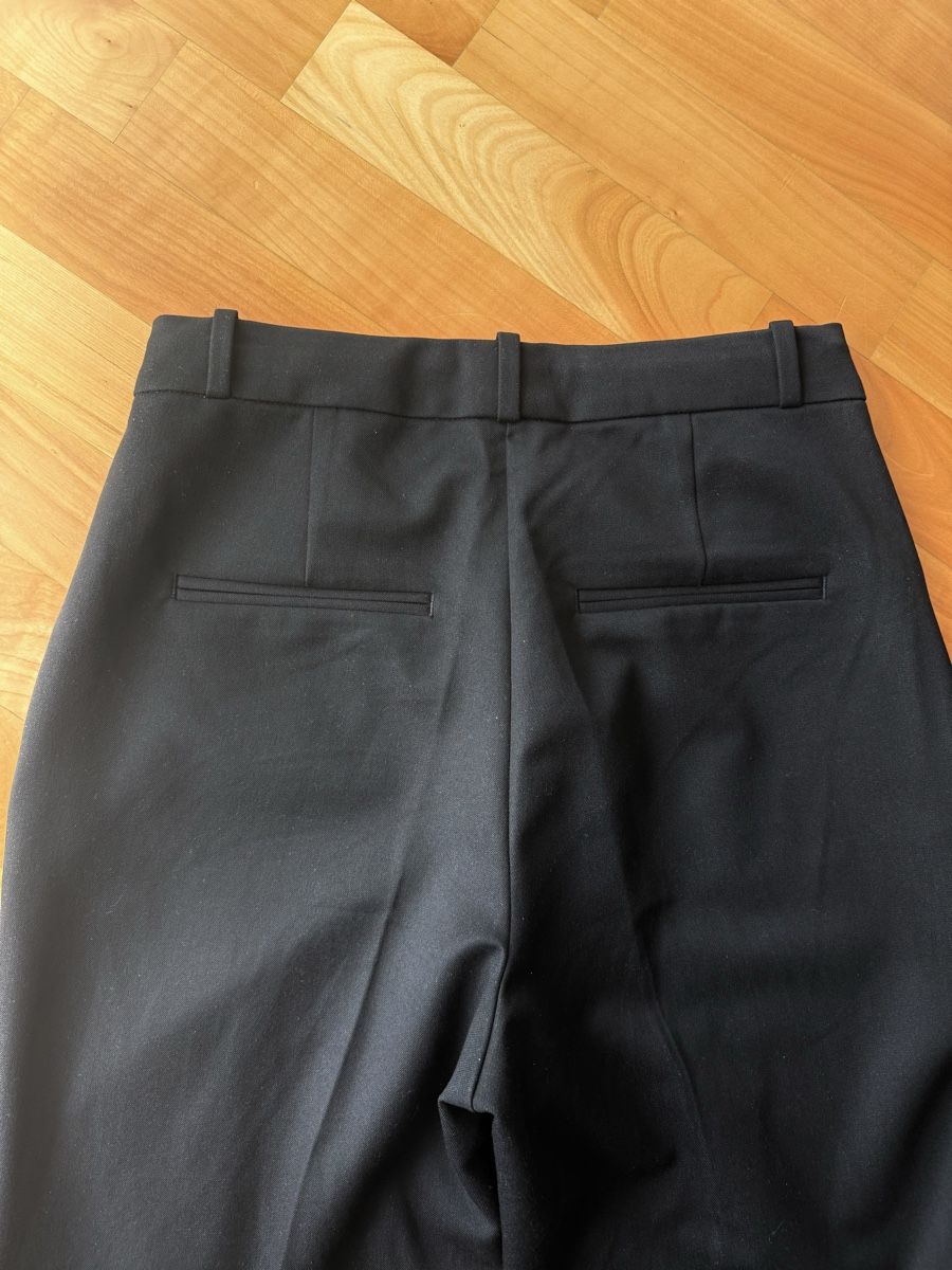 H&M Pantalons: H&M Elegante Twillhose schwarz, Gr. 38 – Neuf (Voir description) à Lachen SZ par ali_5xw5 4