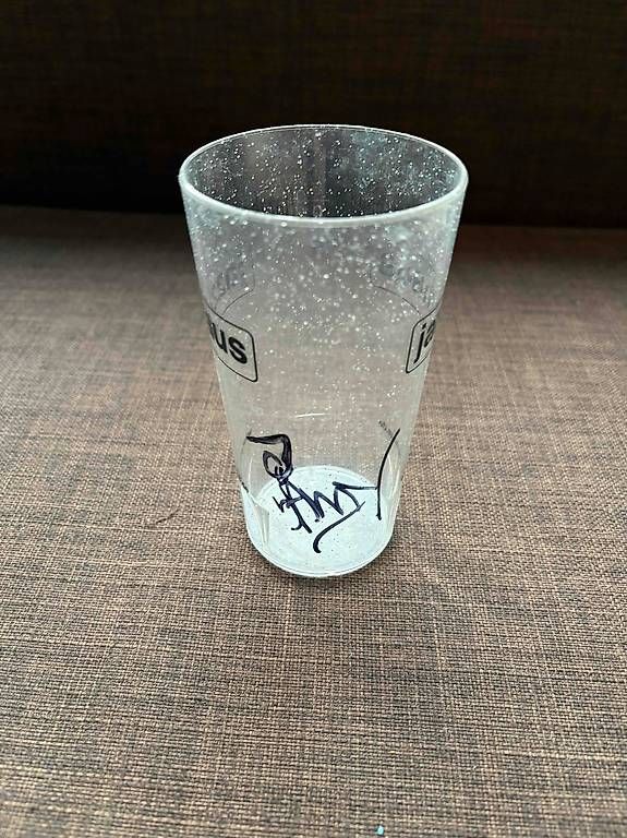 Tazze: Becher mit original Samy Deluxe Unterschrift – Usato da Zürich venduto da bas_yf8r