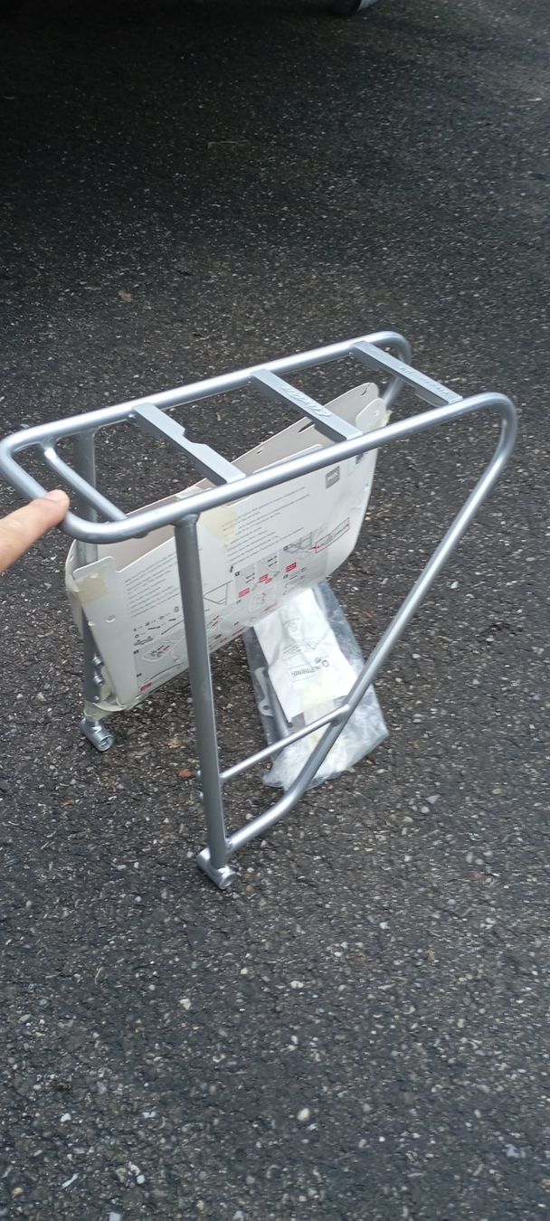 Ersatzteile: Velo Gepäckträger neuwertig – Gebraucht aus Bern von eiger017