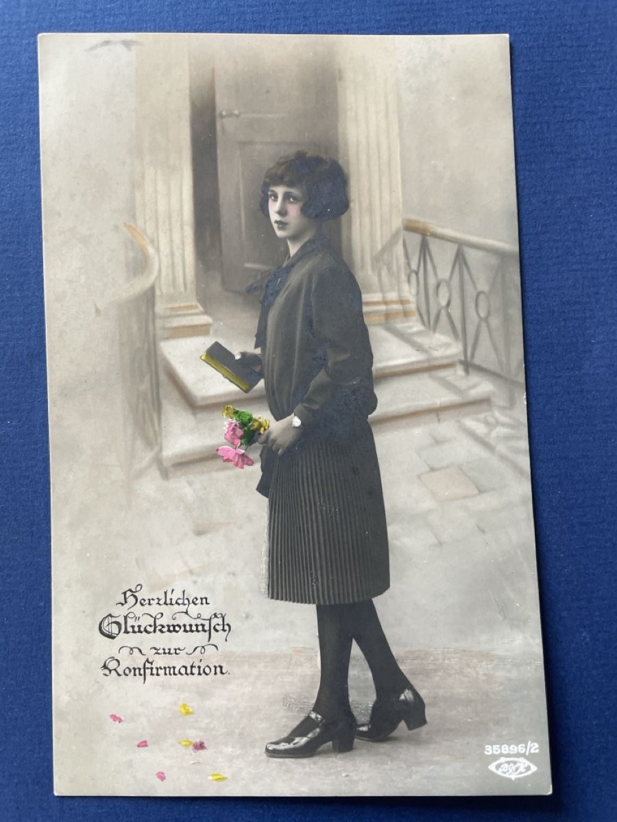Cartoline postali: Antike Ansichtskarte Konfirmation 1930 – Usato da Neuhausen am Rheinfall venduto da Arielle55