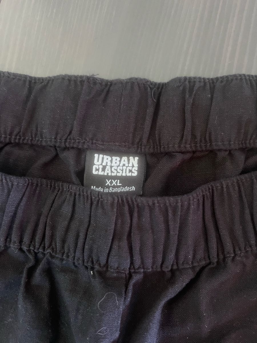 Pantaloni: Urban Classics Shorts schwarz XXL NEU – Nuovo (secondo la descrizione) da Glashütten venduto da x.mayla 1