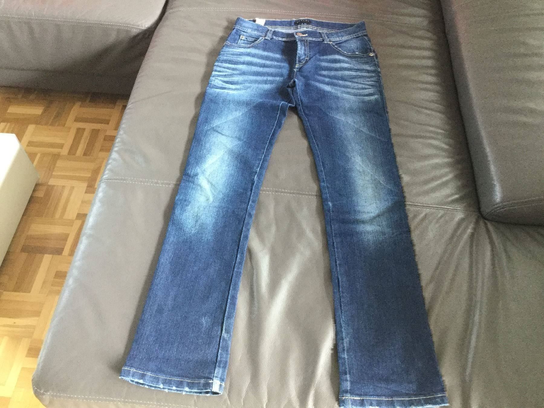 Sisley Pantaloni: Jeans Sisley – Usato da Horw venduto da Benny017