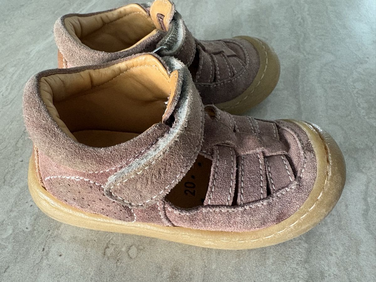 Schuhe für Mädchen: Sommerschuhe für Mädchen, Grösse 20 – Gebraucht aus Zürich von Anushka86 3