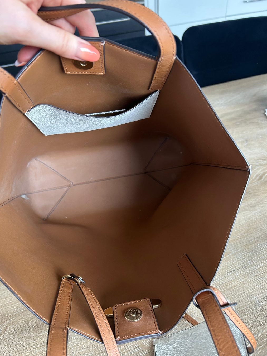 Michael Kors Borse da donna: Michael Kors Handtasche Shopper Weiss Leder – Usato da Wiesendangen venduto da A.Herrmann1991 3