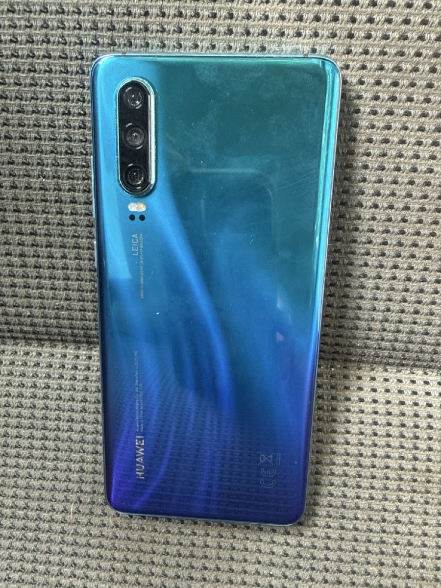 Huawei Handys / Smartphones: Huawei P30 – Gebraucht aus Lausanne von JM-09