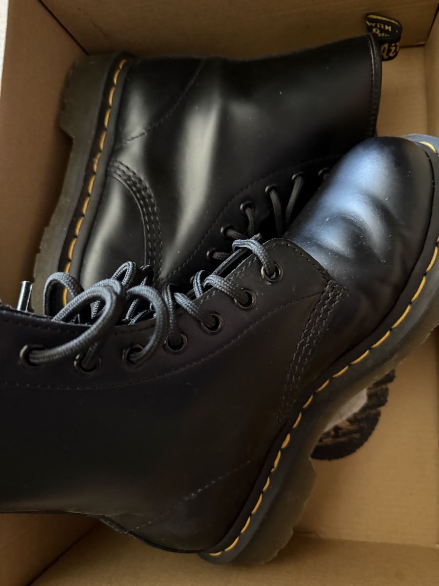 Dr. Martens Damenschuhe: Dr martens 37 comme neuf – Gebraucht aus Puidoux von vendange 1