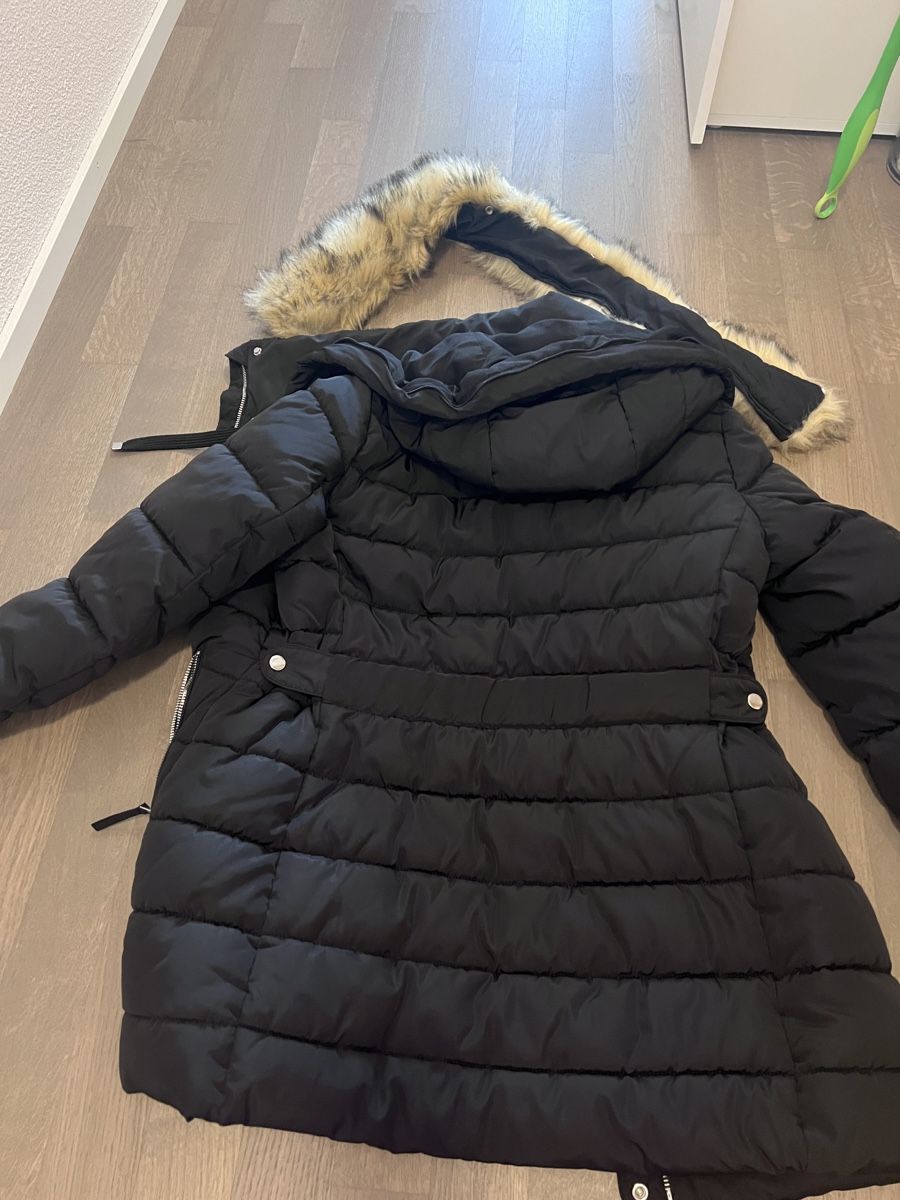 Giacche: Zara winterjacke schwarz xs – Usato da Root venduto da Fashionhomeandmore 2