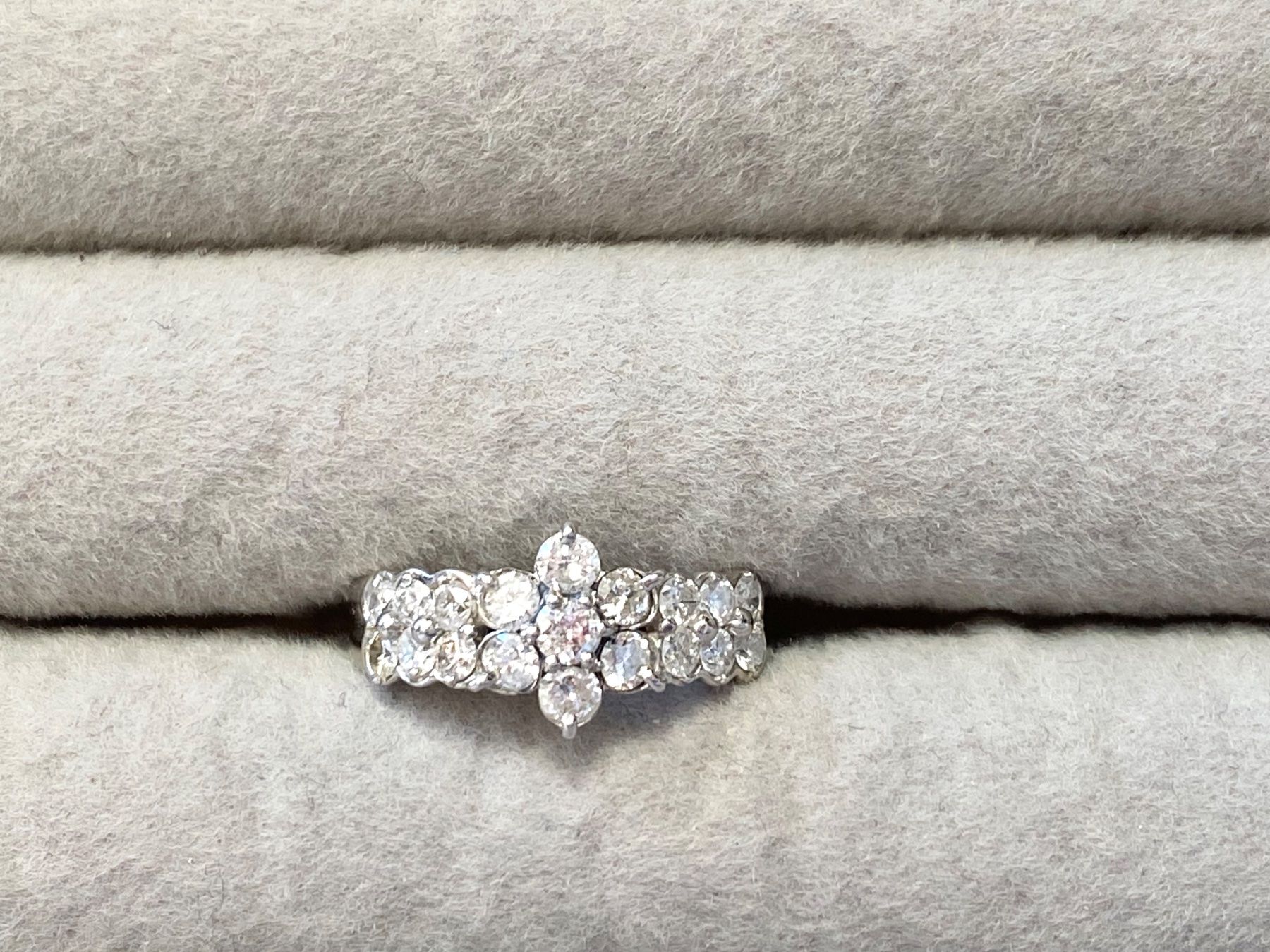 Ringe: 1ct Karat Diamant Ring aus Platin – Gebraucht aus Kriens von hannaandkiko 1