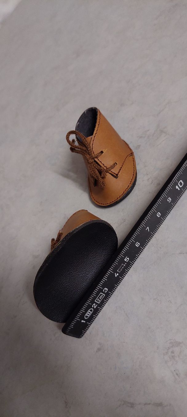 Bambole: 5Paar Puppenschuhe  – Usato da Muri AG venduto da nindo1 4