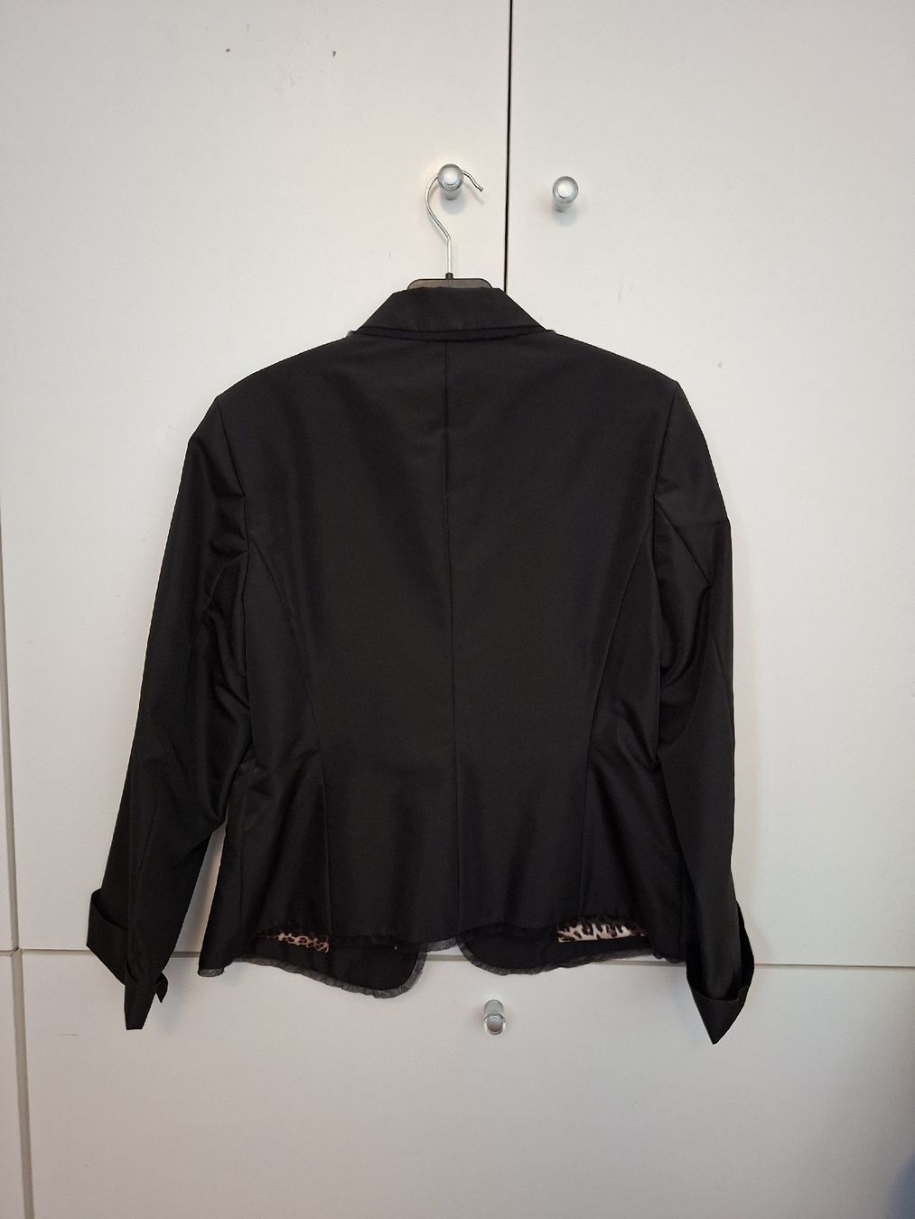 Giacche: Blazer Gr. 40 Schwarz mit Leopardenmuster als Innenfutter – Nuovo (secondo la descrizione) da Horgen venduto da Laala5151 2