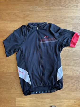 Protective Herren Radtrikot schwarz neuwertig